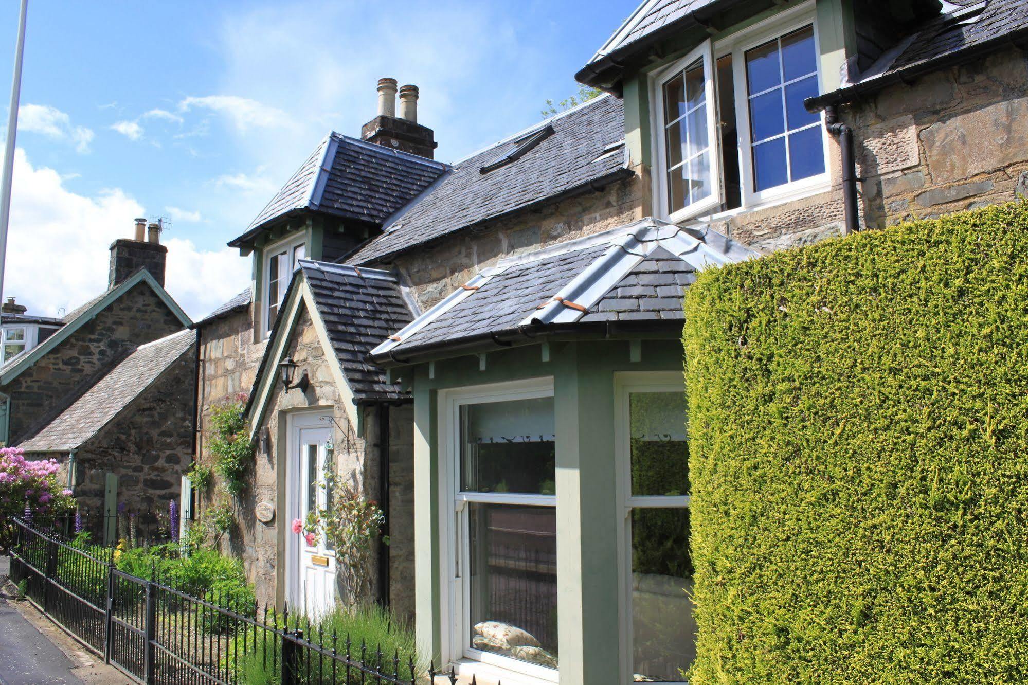 Glenalbyn Cottage Saint Fillans Eksteriør billede